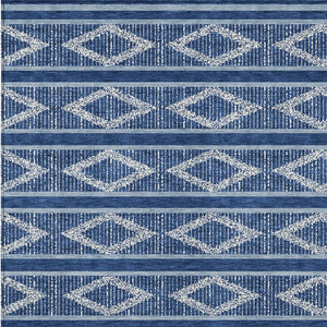 Homeroots 3' Black And Beige Geometric Indoor Outdoor Area Rug - Stylish, Durable, Washable For Any Space 3' X 5' Polyester 599640