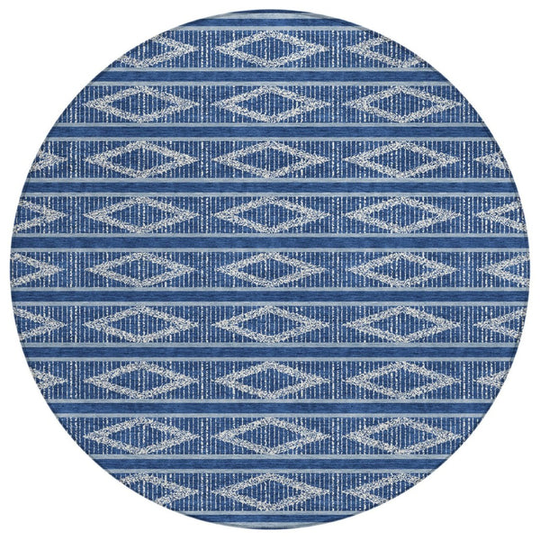 HomeRoots 5' Navy Blue and Ivory Geometric Area Rug - Stylish, Durable, Washable for Indoor and Outdoor Spaces 8' Round 599642