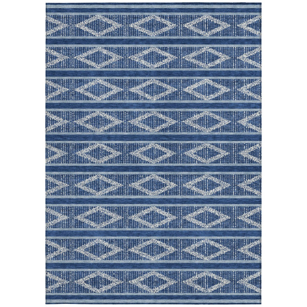 Homeroots 3' Black And Beige Geometric Indoor Outdoor Area Rug - Stylish, Durable, Washable For Any Space 8' X 10' Polyester 599643
