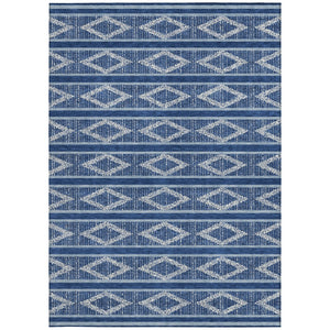 Homeroots 3' Black And Beige Geometric Indoor Outdoor Area Rug - Stylish, Durable, Washable For Any Space 9' X 12' Polyester 599644