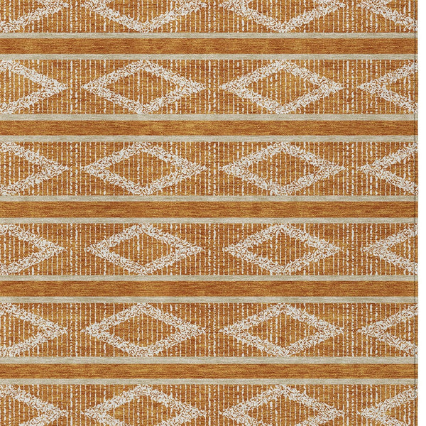 Homeroots 3' Black And Beige Geometric Indoor Outdoor Area Rug - Stylish, Durable, Washable For Any Space 5' X 8' Polyester 599653