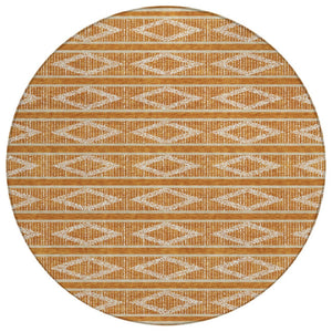 HomeRoots 5' Copper and Ivory Geometric Area Rug – Stylish Washable Design for Indoor and Outdoor Spaces 8' Round 599654