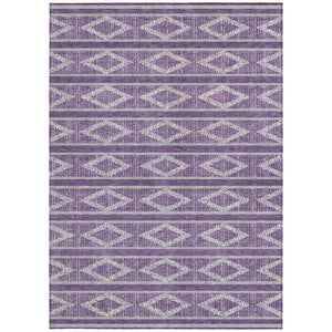 Homeroots 3' Black And Beige Geometric Indoor Outdoor Area Rug - Stylish, Durable, Washable For Any Space 3' X 5' Polyester 599658