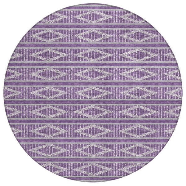 HomeRoots 5' Modern Geometric Area Rug in Purple, Gray, and Ivory - Washable & Versatile for Indoor/Outdoor Use 8' Round 599660