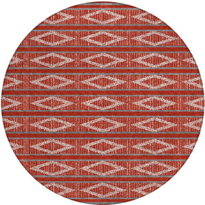 Homeroots 3' Black And Beige Geometric Indoor Outdoor Area Rug - Stylish, Durable, Washable For Any Space 8' Round Polyester 599666