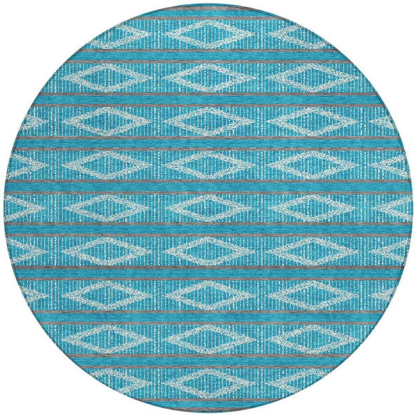 Homeroots 3' Black And Beige Geometric Indoor Outdoor Area Rug - Stylish, Durable, Washable For Any Space 8' Round Polyester 599672