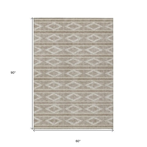 Homeroots 3' Black And Beige Geometric Indoor Outdoor Area Rug - Stylish, Durable, Washable For Any Space 5' X 8' Polyester 599677