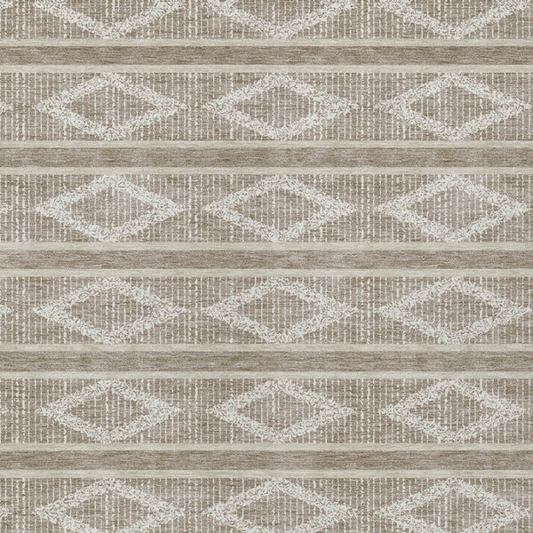 Homeroots 3' Black And Beige Geometric Indoor Outdoor Area Rug - Stylish, Durable, Washable For Any Space 8' X 10' Polyester 599679