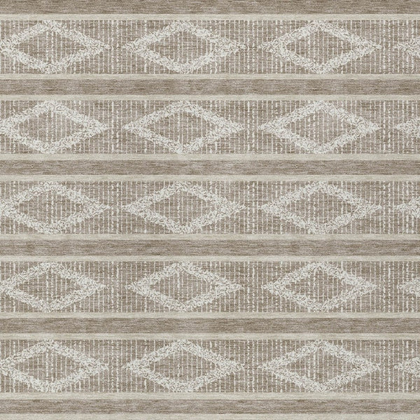 Homeroots 3' Black And Beige Geometric Indoor Outdoor Area Rug - Stylish, Durable, Washable For Any Space 10' X 14' Polyester 599681