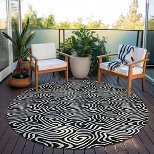 Homeroots 3' Artichoke Green And Ivory Abstract Washable Area Rug For Indoor And Outdoor Spaces, Durable Design 8' Round Polyester 599690