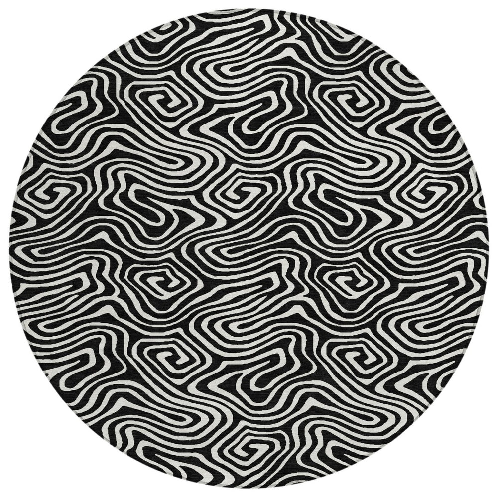 HomeRoots 5' Black and Ivory Abstract Area Rug – Stylish, Washable, Stain-Resistant for Indoor and Outdoor Use 8' Round 599690