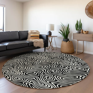 Homeroots 3' Artichoke Green And Ivory Abstract Washable Area Rug For Indoor And Outdoor Spaces, Durable Design 8' Round Polyester 599690