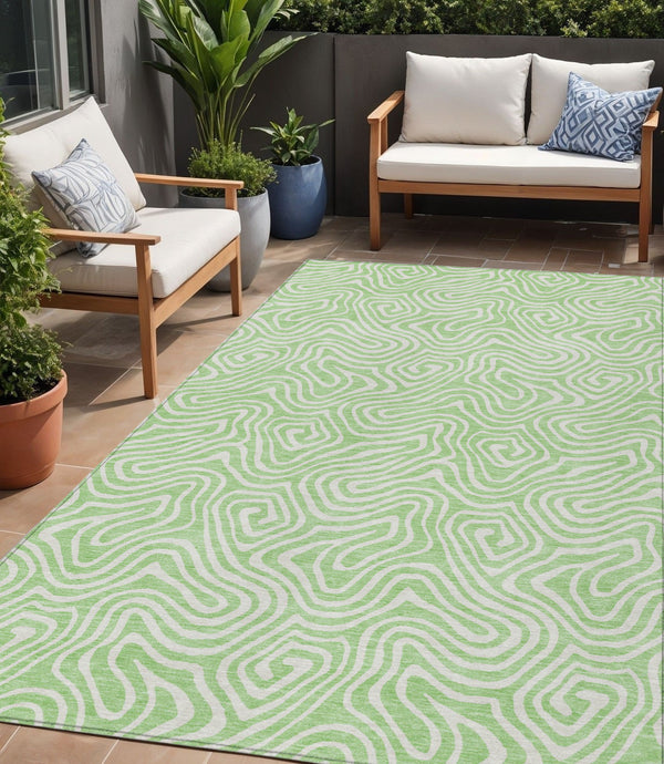 Homeroots 3' Artichoke Green And Ivory Abstract Washable Area Rug For Indoor And Outdoor Spaces, Durable Design 5' X 8' Polyester 599737