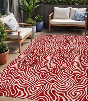 Homeroots 3' Artichoke Green And Ivory Abstract Washable Area Rug For Indoor And Outdoor Spaces, Durable Design 5' X 8' Polyester 599749