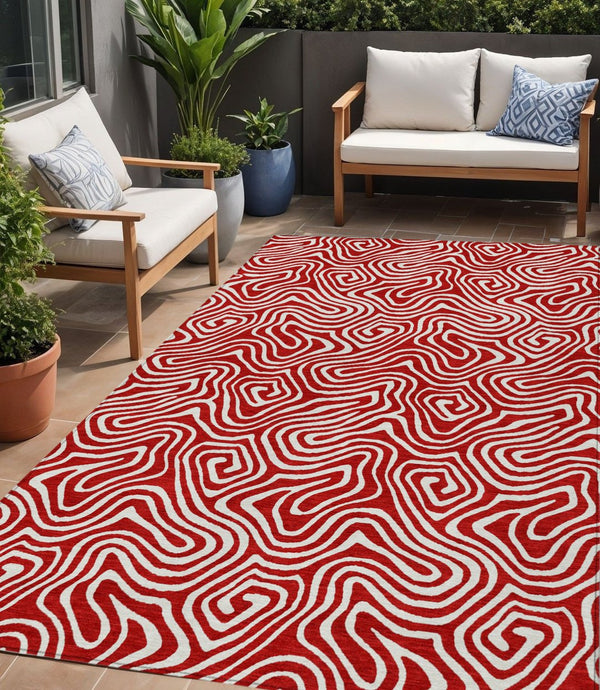 Homeroots 3' Artichoke Green And Ivory Abstract Washable Area Rug For Indoor And Outdoor Spaces, Durable Design 5' X 8' Polyester 599749