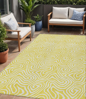 Homeroots 3' Artichoke Green And Ivory Abstract Washable Area Rug For Indoor And Outdoor Spaces, Durable Design 5' X 8' Polyester 599773