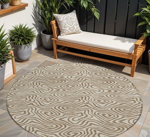 Homeroots 3' Beige And Brown Abstract Washable Area Rug For Indoor And Outdoor Spaces - Durable & Stylish 8' Round Polyester 599780