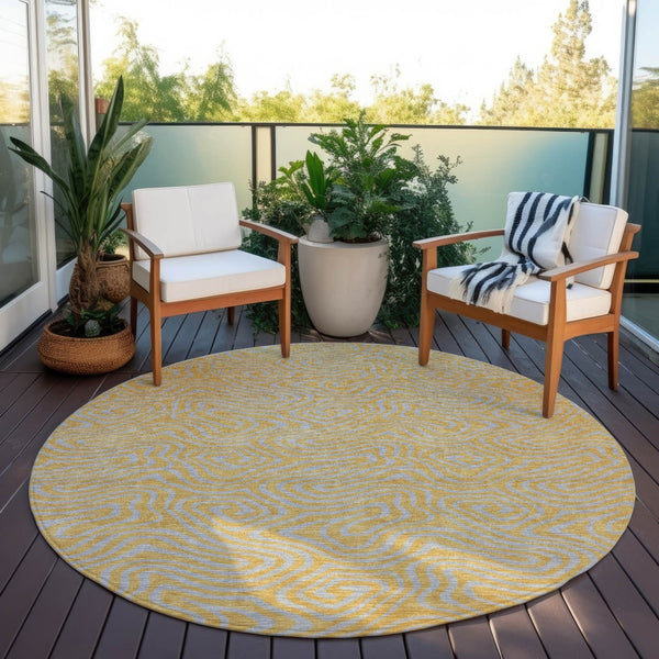 Homeroots 3' Beige And Brown Abstract Washable Area Rug For Indoor And Outdoor Spaces - Durable & Stylish 8' Round Polyester 599804