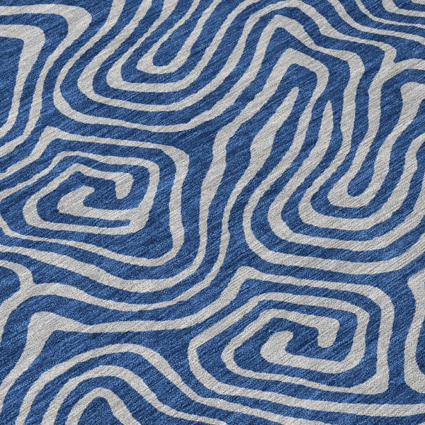 HomeRoots 5' Navy Blue and Gray Abstract Washable Area Rug - Durable Indoor/Outdoor Design for Modern Spaces 8' Round 599822