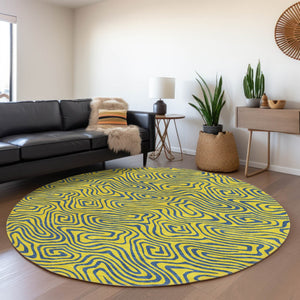 Homeroots 3' Beige And Brown Abstract Washable Area Rug For Indoor And Outdoor Spaces - Durable & Stylish 8' Round Polyester 599846