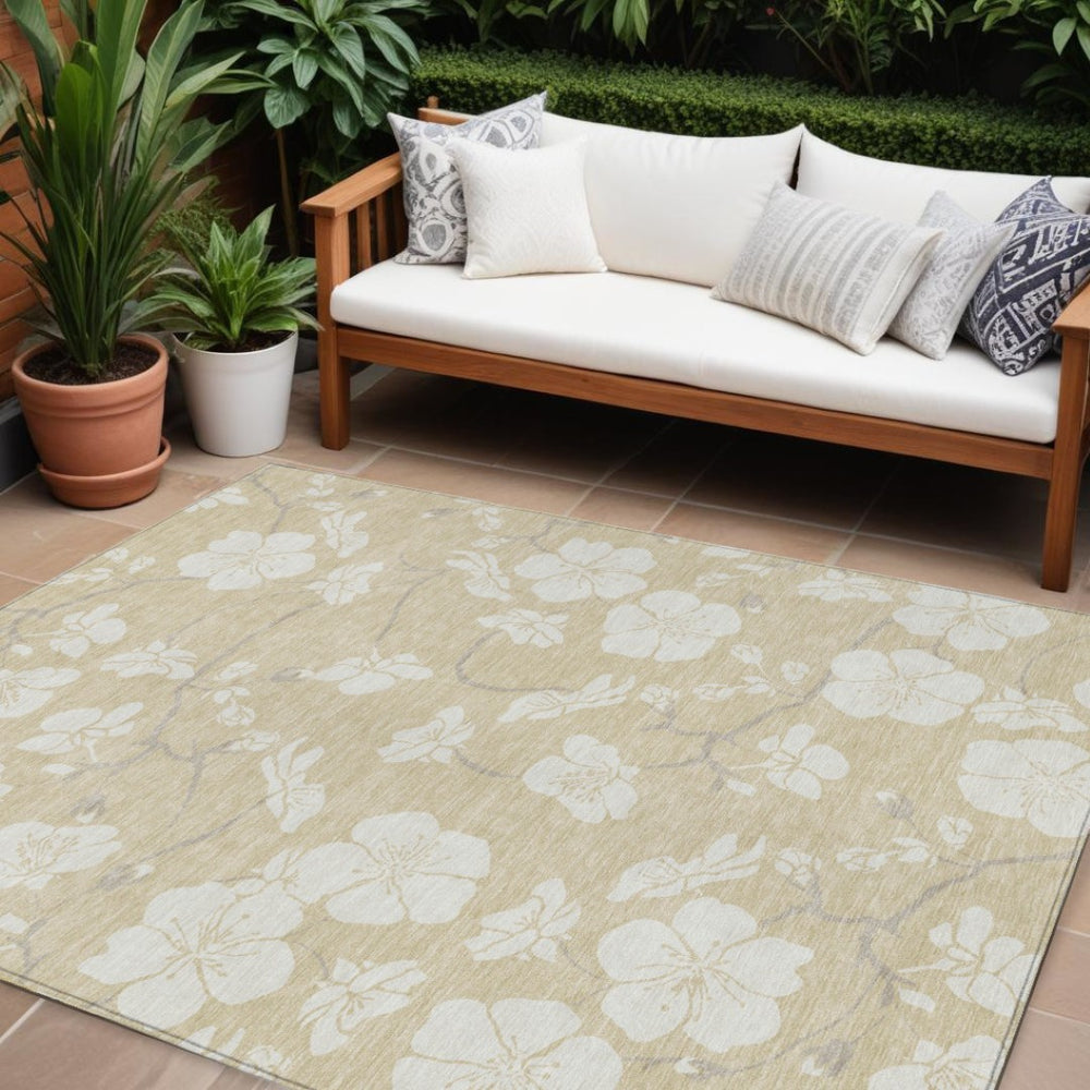 HomeRoots 9' X 12' Beige Floral Area Rug - Washable, Durable Indoor/Outdoor Design for Timeless Style & Versatility 599860