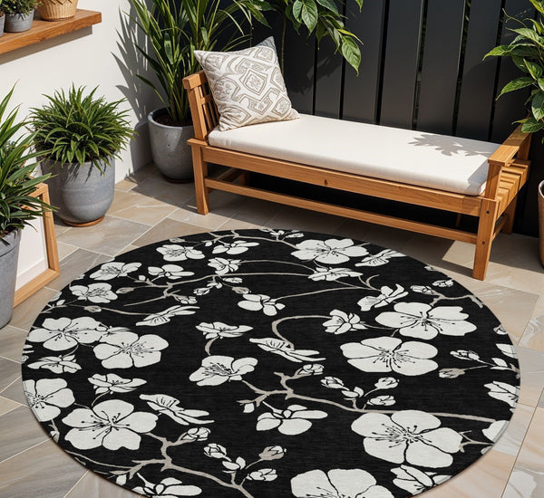 Homeroots 3' Stylish Floral Artichoke Green And Ivory Washable Area Rug For Indoor And Outdoor Spaces 8' Round Polyester 599864