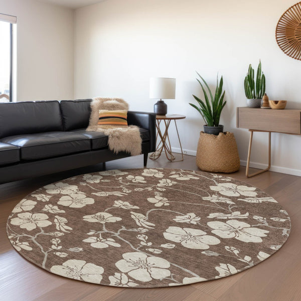 Homeroots 3' Stylish Floral Artichoke Green And Ivory Washable Area Rug For Indoor And Outdoor Spaces 8' Round Polyester 599870