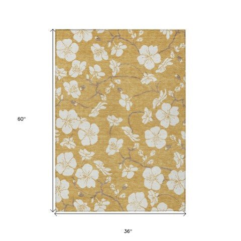 Homeroots 3' Stylish Floral Artichoke Green And Ivory Washable Area Rug For Indoor And Outdoor Spaces 3' X 5' Polyester 599880
