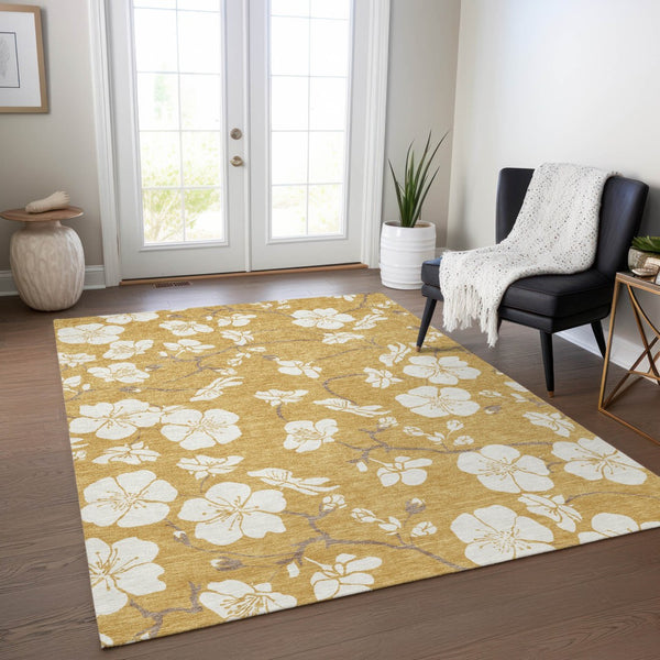 Homeroots 3' Stylish Floral Artichoke Green And Ivory Washable Area Rug For Indoor And Outdoor Spaces 10' X 14' Polyester 599885