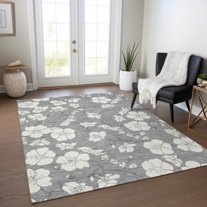 Homeroots 3' Stylish Floral Artichoke Green And Ivory Washable Area Rug For Indoor And Outdoor Spaces 5' X 8' Polyester 599887
