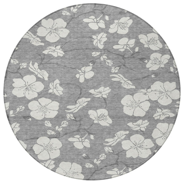 Homeroots 3' Stylish Floral Artichoke Green And Ivory Washable Area Rug For Indoor And Outdoor Spaces 8' Round Polyester 599888