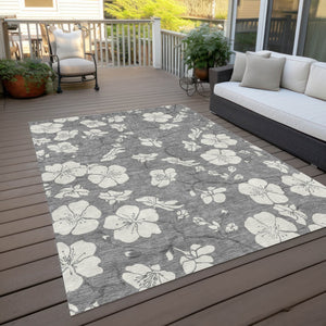 Homeroots 3' Stylish Floral Artichoke Green And Ivory Washable Area Rug For Indoor And Outdoor Spaces 8' X 10' Polyester 599889