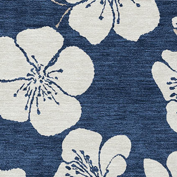 Homeroots 3' Stylish Floral Artichoke Green And Ivory Washable Area Rug For Indoor And Outdoor Spaces 5' X 8' Polyester 599899