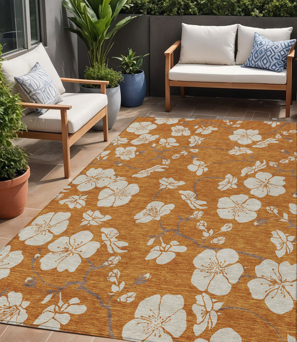 Homeroots 3' Stylish Floral Artichoke Green And Ivory Washable Area Rug For Indoor And Outdoor Spaces 5' X 8' Polyester 599911