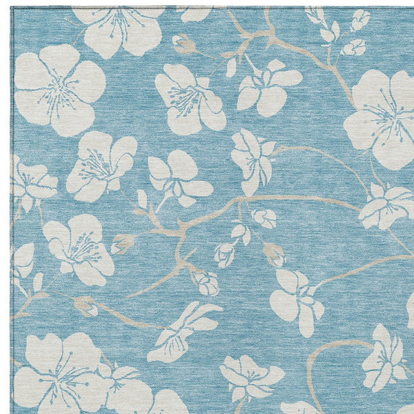 Homeroots 3' Stylish Floral Artichoke Green And Ivory Washable Area Rug For Indoor And Outdoor Spaces 5' X 8' Polyester 599923