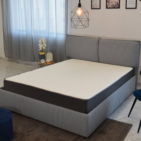 English Elm 8 Hybrid Queen Mattress with 7.1in Pocket Coils, Gel Memory Foam Cooling, Soft Euro Top, Rolled Boxed B011P217869