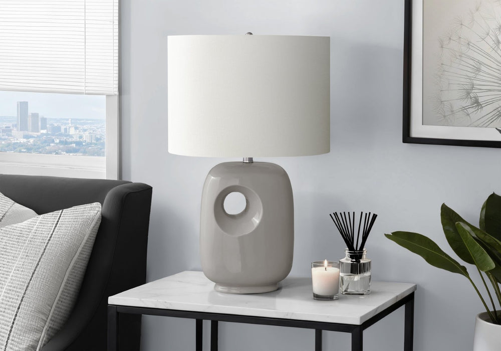 English Elm Lighting, Sculpted Ceramic Table Lamp with Ivory Fabric Shade for Modern Living Spaces Grey B2710P461845
