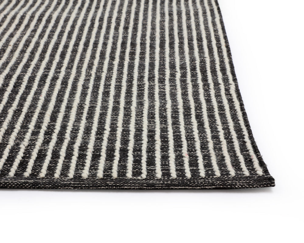 Sunpan Serene Hand-Woven Rug – Modern Black and White Cotton Blend, Artisanal Craftsmanship for Chic Spaces 5' X 8'