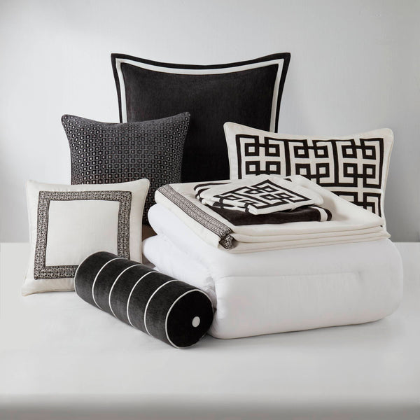 English Elm 8 Queen Jacquard Oversized Duvet Comforter Set with Euro Shams, Decorative Pillows, Plush Polyester fills Multicolor 22.83 L x 18.9 W x 16.14 H B035P319229