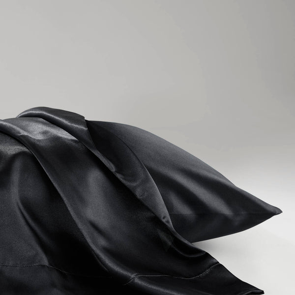 English Elm 7 Luxury Split King 7-Piece Black Satin Sheet Set – 100% Polyester, Deep Pockets, Silky Smooth Feel B035P319698