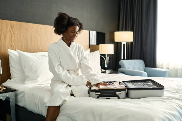 English Elm Satin Luxury Sheet Set King - Silky Smooth, Wrinkle-Resistant Bedding For Ultimate Comfort & Style B035P294205-GIGA