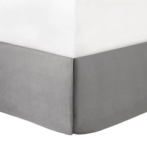 English Elm 10 Luxury Jacquard Queen Comforter Set with Quilt, Bed Skirt & Decorative Pillows for Elegant Bedding Grey 23.62 L x 18.9 W x 14.57 H B035P319213