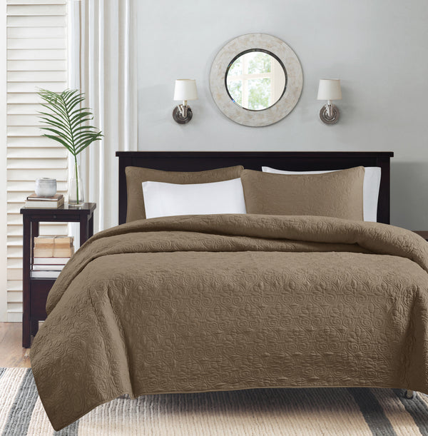 English Elm Reversible Quilt Set Full/Queen - Madison Park Quebec Cottage-Style Quilted Bedding, Antimicrobial Mocha 17.72 L x 15.35 W x 6.3 H B03597565