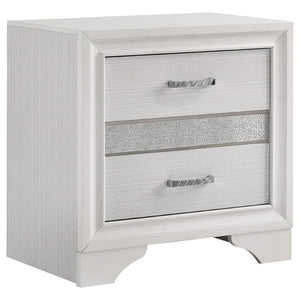 English Elm Corbin Queen Bedroom Set with Crystal Pulls Metallic Trim and Footboard Storage Drawers B062S00788