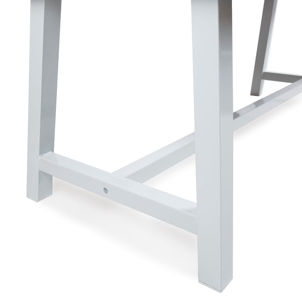 English Elm Christopher Knight Home® - Outdoor Weatherproof Acacia Wood Dining Table with Rustic Metal Frame for Patio, Poolside Gatherings Brown white N768P197034B