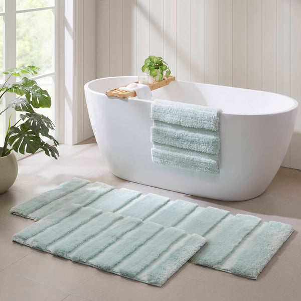 JLA Home Madison Park - Rug Madison Park Tufted Pearl Channel Bath Rug — Soft Macro-Spin Polyester, High-Low Stripe Texture, Machine Washable and Fade-Resistant Elegance Seafoam MP72-5110
