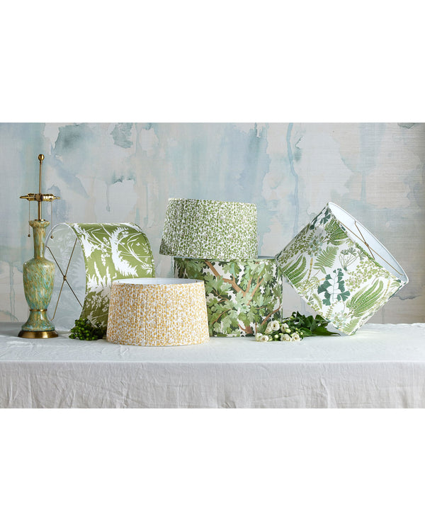 Currey & Company Classico Murano Inspired Hand Blown Glass Table Lamp with White Linen Empire Shade Green / Beige / Antique Brass 6000-1069