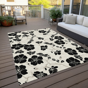 Homeroots 3' Black And Gold Floral Washable Area Rug For Indoor And Outdoor Use – Durable And Stylish Design 5' X 8' Polyester 600007