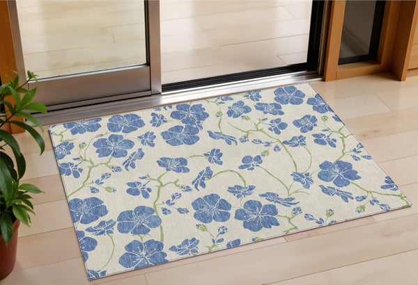 Homeroots 3' Black And Gold Floral Washable Area Rug For Indoor And Outdoor Use – Durable And Stylish Design 3' X 5' Polyester 600012