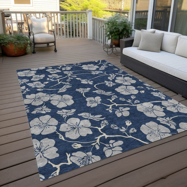 Homeroots 3' Black And Gold Floral Washable Area Rug For Indoor And Outdoor Use – Durable And Stylish Design 3' X 5' Polyester 600024